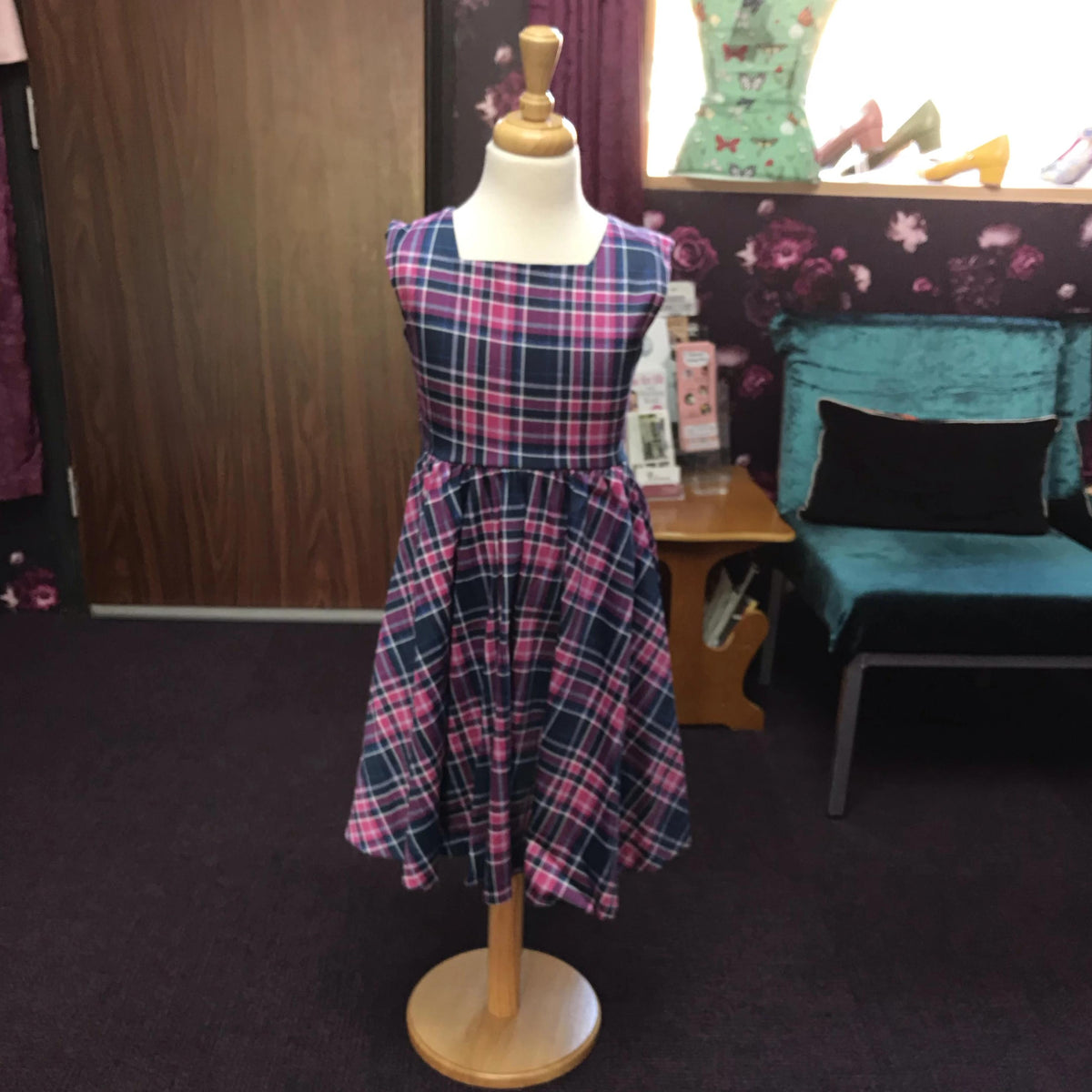 Lady Vintage &quot;Little Vintage&quot; Swing Dress Purple and Pink Tartan-Vendemia