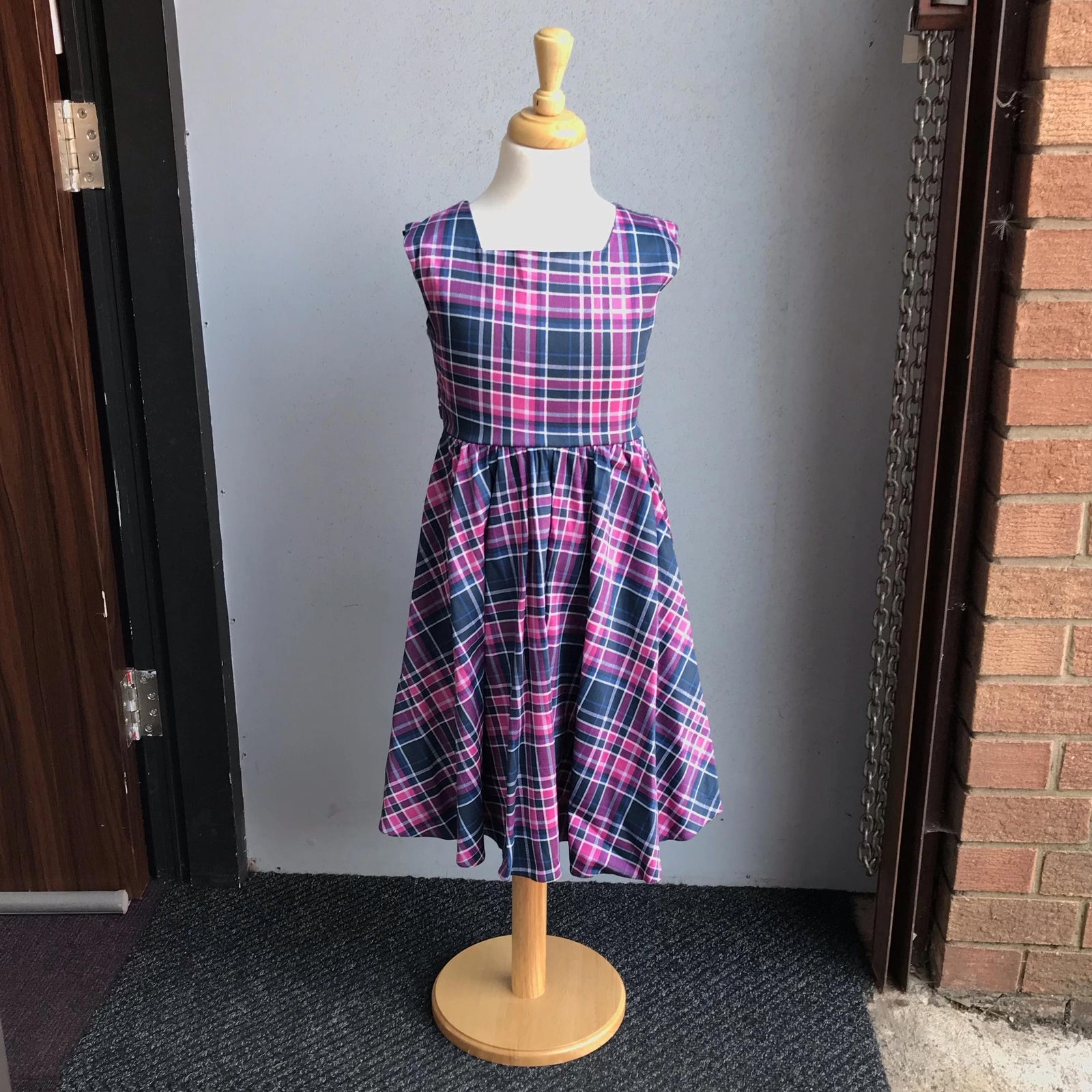Lady Vintage "Little Vintage" Swing Dress Purple and Pink Tartan-Pink-Vendemia